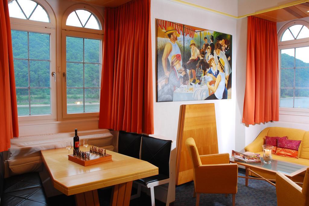 Hotel Zum Turm Kaub Room photo